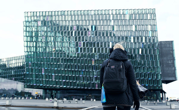 A person sightseeing with the Synapse 25.